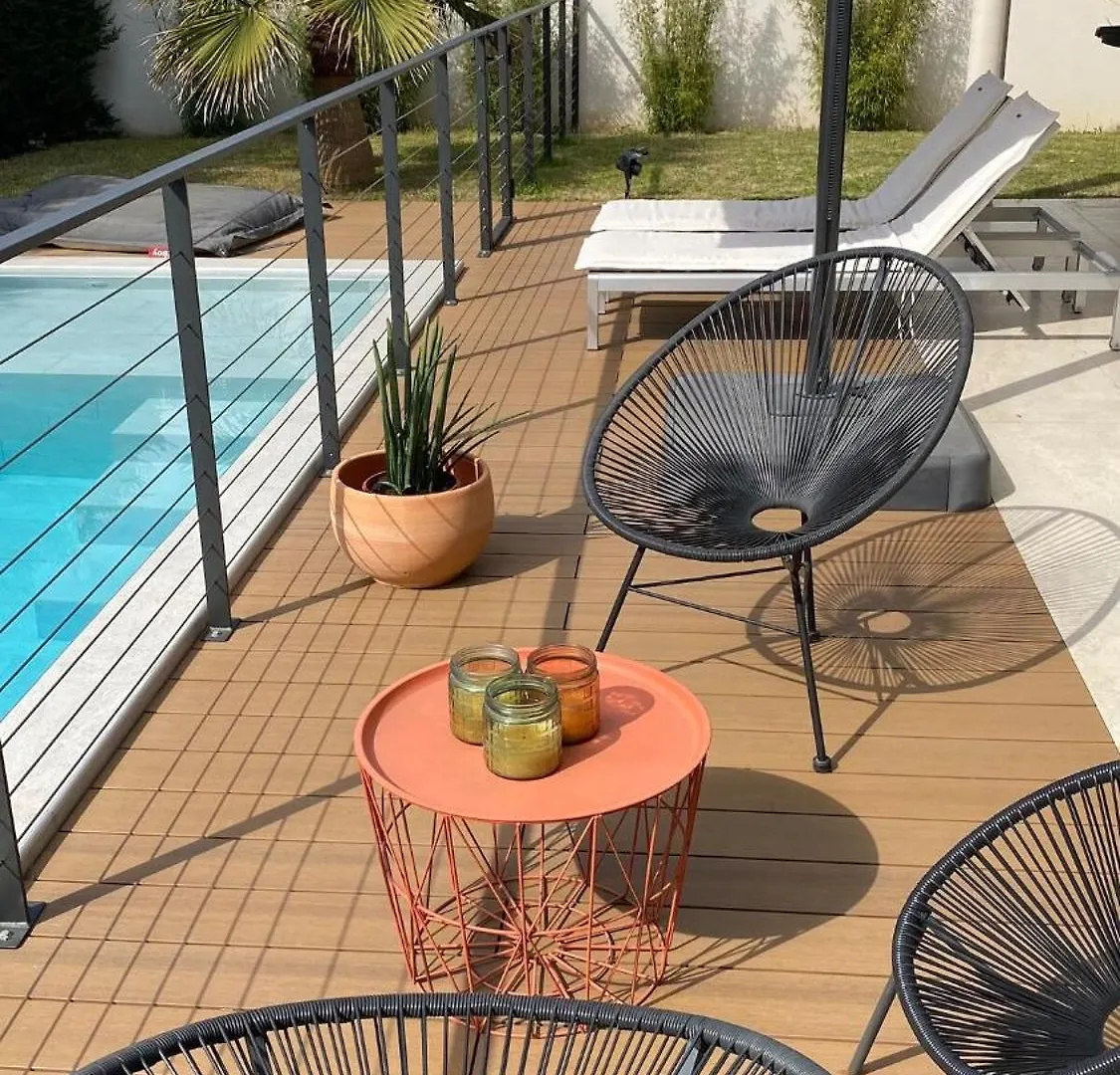 Villeneuve-lès-Avignon Villa Moderne Avec Piscine Chauffee